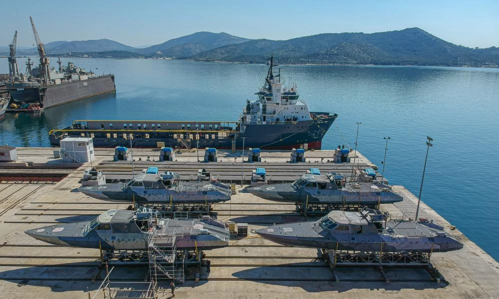 Τέσσερα νέα σκάφη Ανορθόδοξου Πολέμου για το πολεμικό ναυτικό